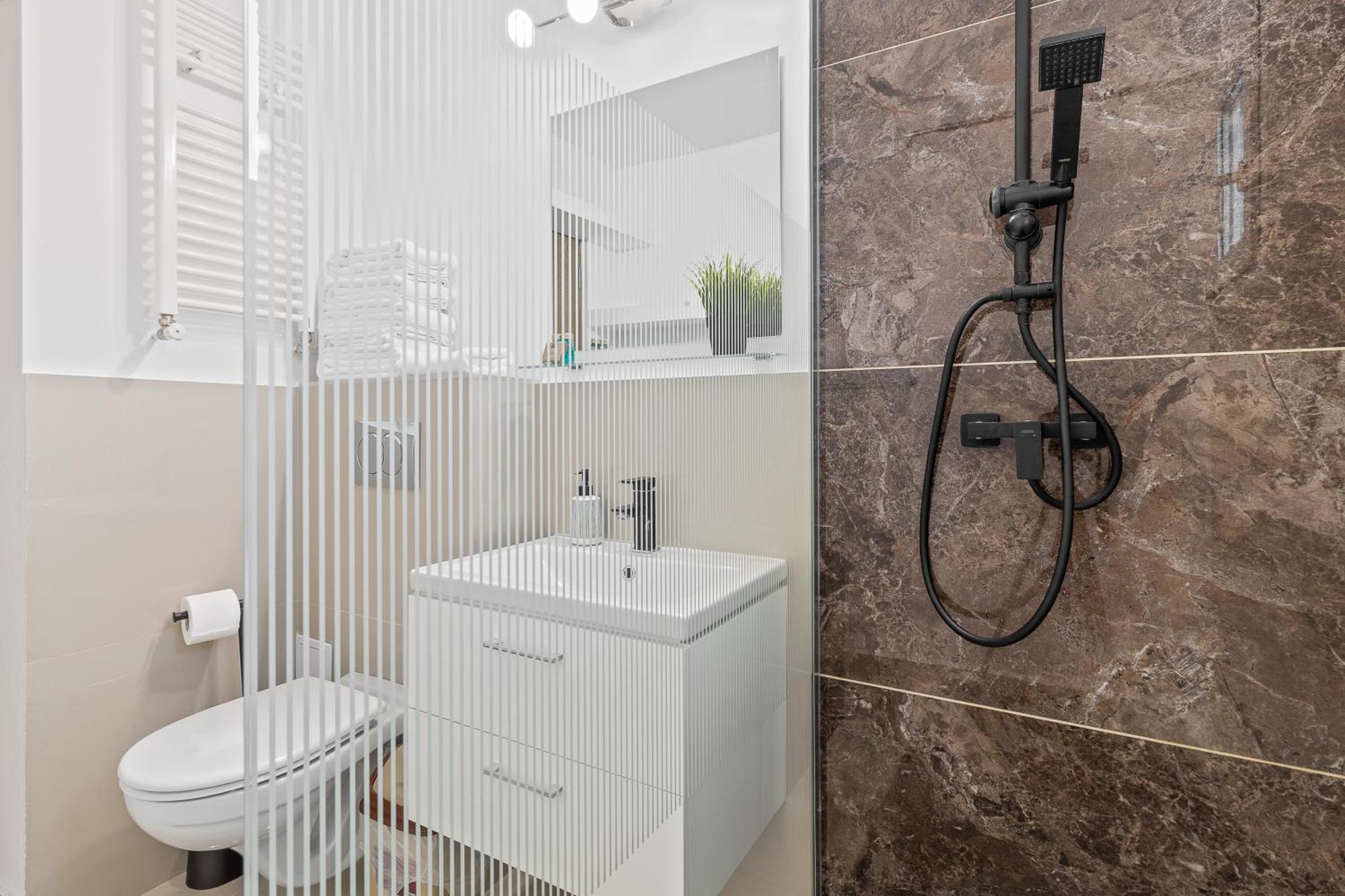 Apartament Helena Орадеа Екстериор снимка